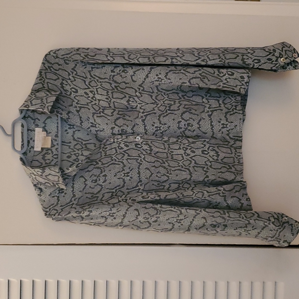 Animal print 100% silk front buttoned, Long sleeve shirt.